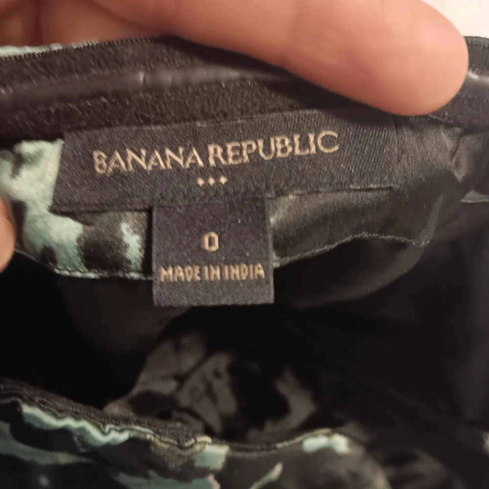Banana Republic Strapless Dress - Picture 2 of 4